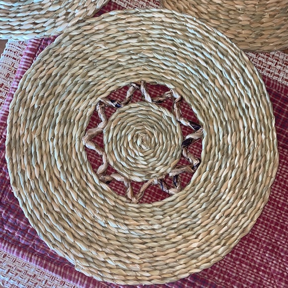 Rattan woven placemats - set of 3 - Picture 4 of 8